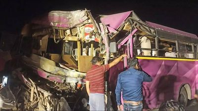 2 bus passengers killed, 25 injured in accident on Yamuna expressway in Mathura
