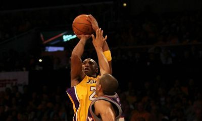 On this date: Kobe Bryant’s big game leads Lakers to win over Suns