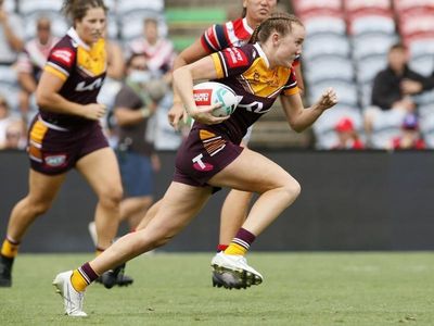 NRLW stars Upton, Boyle join Knights