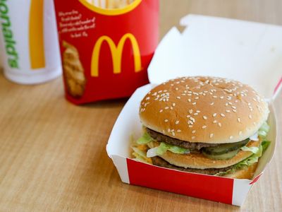 McDonald's, Wendy's Sued Over Burgers Not Being Big And Juicy Enough