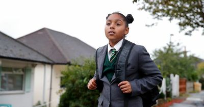 What age can a child walk to school on their own – and what benefits does it have?