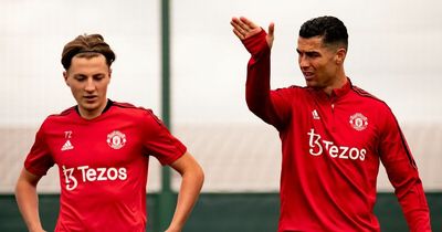 Robbie Savage's brilliant response as his son Charlie chats to Cristiano Ronaldo in Manchester United training