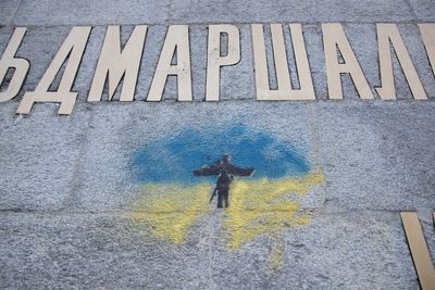 Vandals daub Ukraine colours on Swiss monument to Russian soldiers