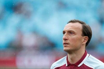 ‘He knocked me down with an orange, I could hear him giggling’ - Mark Noble’s old teammates salute Mr West Ham