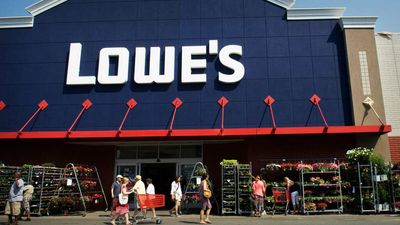 Lowe's Stock Slips After Earnings Beat, Sales Lag Estimates