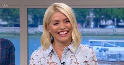 Holly Willoughby 'looks spectacular' in £188 Reiss floral dress