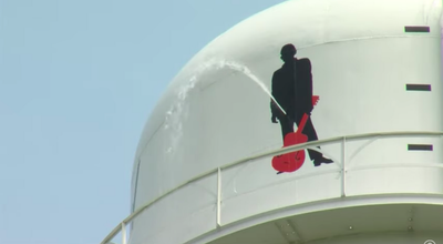Johnny Cash mural on Arkansas water tower springs an awkward leak