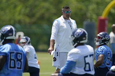 Watch: Titans’ Mike Vrabel was mic’d up for rookie minicamp