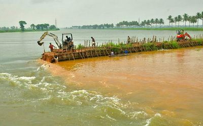 A permanent bund will be built at Enamavu, says Kerala Minister Revenue Minister K. Rajan
