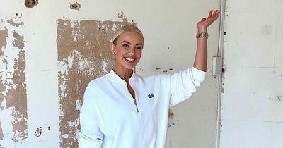 Woman who began her career in her back garden opens her own nail salon