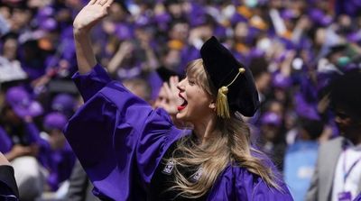 It’s Gonna Be All Right, Taylor Swift Tells NYU Graduates at Commencement