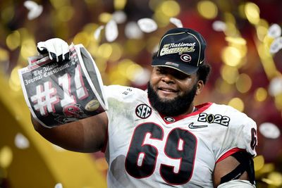 Contract Details: Former Georgia football OL Jamaree Salyer signs with Los Angeles Chargers