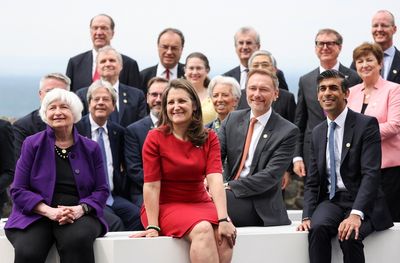 G7 pledges billions for Ukraine 'to get through this'