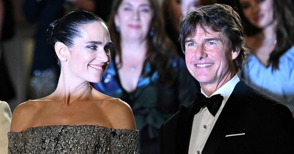 Tom Cruise and Top Gun costar Jennifer Connolly beam…