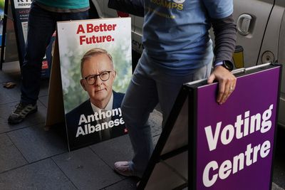 Australian leaders focus on undecided voters in final campaign push
