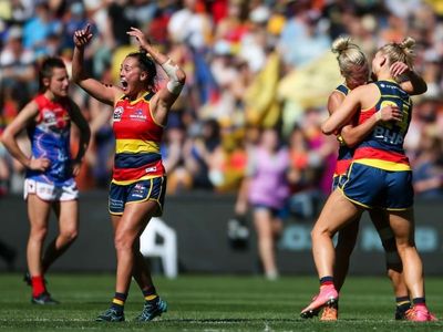 AFLW players to get huge pay rise