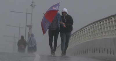 Ireland weather: Met Eireann warn of strong 'gale force' winds to hit the country with a wet weekend of rain forecast