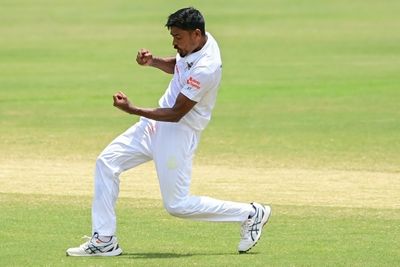 Taijul strikes twice to torment Sri Lanka in first Test