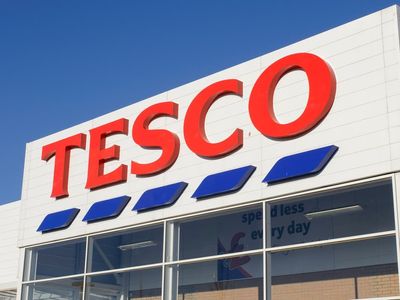 Tesco responds as petition to bring back till staff passes 110,000 signatures