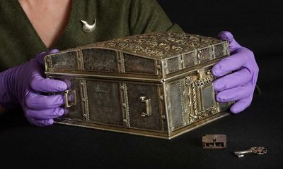 Casket linked to Mary, Queen of Scots bought for nation for £1.8m