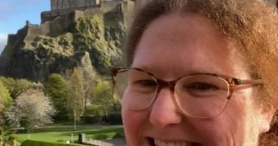 American sneaks to Edinburgh without telling her family and people are loving it
