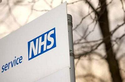 NHS scam text: Warning over fraudulent Covid close contact messages