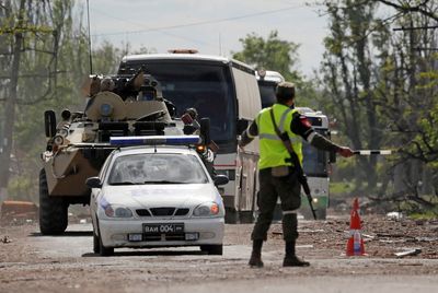Evacuation of Ukrainian troops from Mariupol continues - Ukrainian general