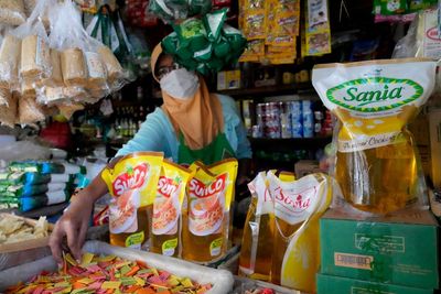 Indonesia lifts ban on cooking oil export as supply improves