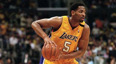 Former Laker Robert Horry doubles down on Danny Ainge towel incident