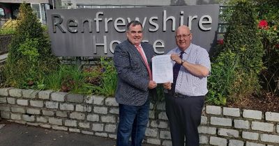 SNP group and independent sign confidence and supply deal on Renfrewshire Council