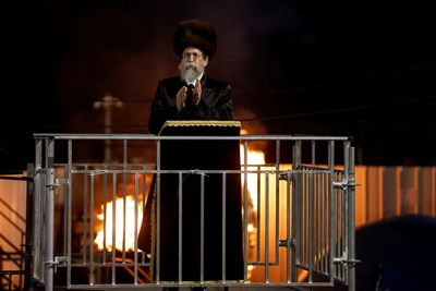 Israel shuts down festival early after pilgrims assail safety curbs