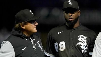 As struggling lineup digs in against ‘downfall,’ Tony La Russa backs White Sox hitting coaches