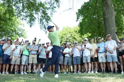 McIlroy gets long-sought hot major start with 65 at PGA