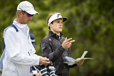 With clock ticking, Korn Ferry Tour player leaves clubs at airport to make tee time, borrows set from pro