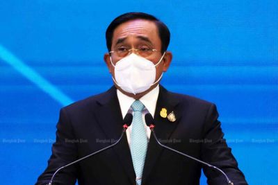 Prayut defends performance