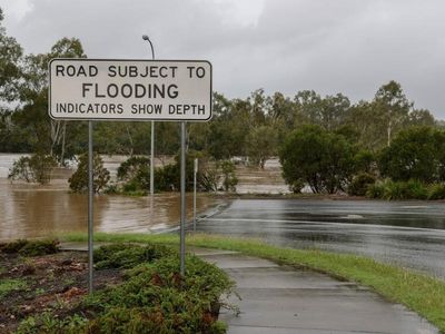 Floods to isolate two southwest Qld towns