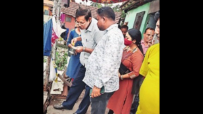 Kolkata: How to kill a mosquito? Bidhannagar Municipal Corporation turns sleuth, collects and tests larvae