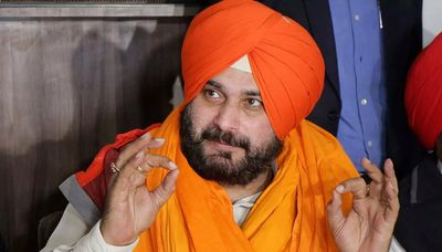 Navjot Singh Sidhu to surrender in Patiala today