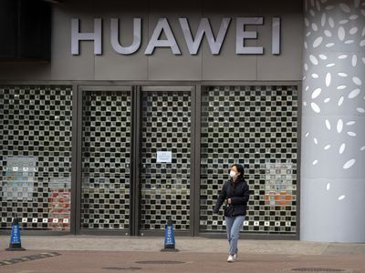 Canada bans China's Huawei Technologies from 5G networks