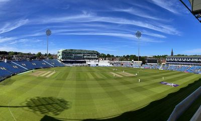 Lancashire v Essex, Yorkshire v Warwickshire and more: county cricket – as it happened