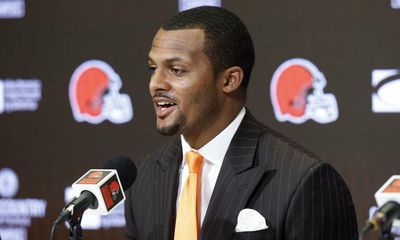 Browns’ Watson admits masseuse cried after session, deposition transcript says