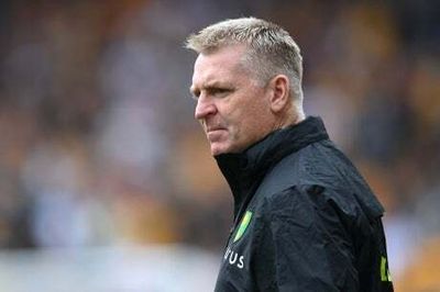 Norwich boss Dean Smith says top-four battle not his concern after texts from Arsenal and Tottenham fans