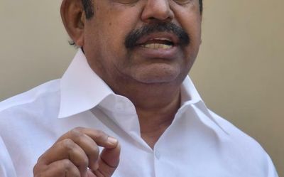 Palaniswami calls for stringent measures against illicit arrack