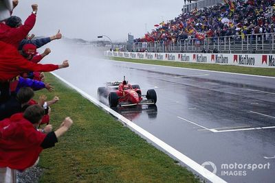 Video: How Schumacher scored his first Ferrari F1 win - 1996 Spanish GP