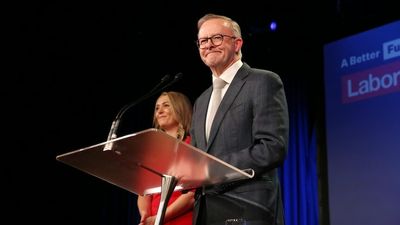 Federal election 2022 updates: Anthony Albanese delivers victory speech, Scott Morrison concedes defeat as Labor wins government