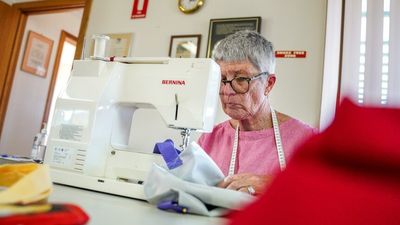 'Bag ladies' upcycle donated fabric into nearly 19,000 bags in fight against plastic. Their charge? Nothing