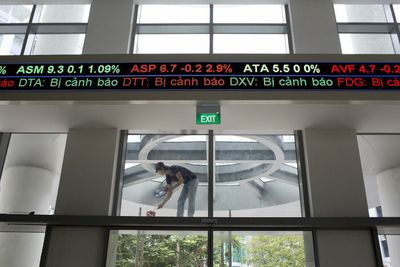 Head of Vietnam stock exchange sacked