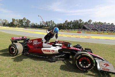 Bottas loses F1 engine in Barcelona as Friday nightmare continues