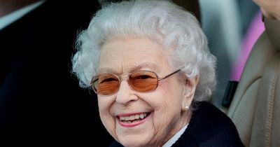 Queen pulled cheeky prank after group of tourists came looking for her