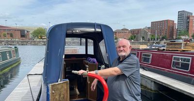 What life is like living on a narrow boat in Salthouse Dock